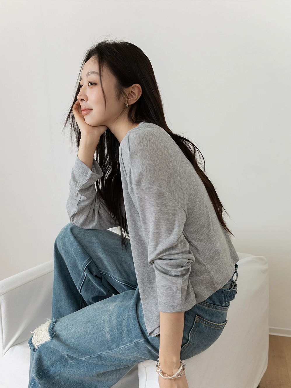 Lightweight V-Neck Knit Cardigan