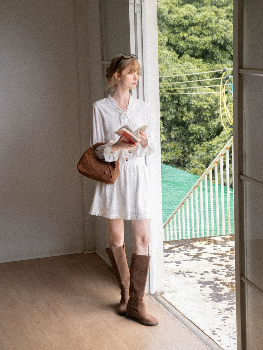 EGGKA stand collar tie-neck shirt dress white medium