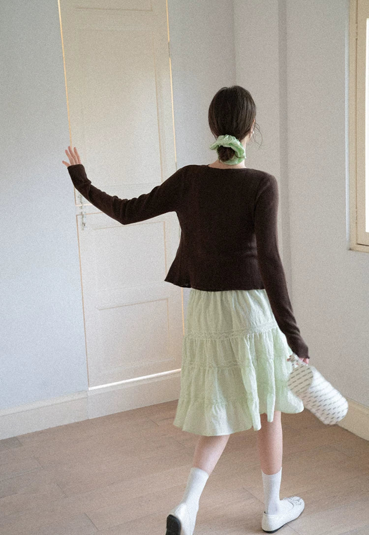 Round-Neck Long-Sleeve Fitted Knit Cardigan
