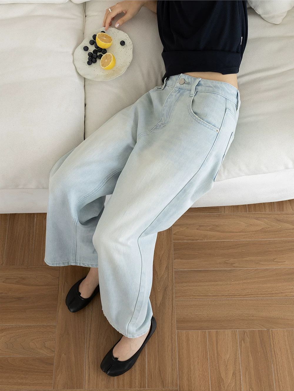 Straight-Leg Washed Denim Cropped Jeans