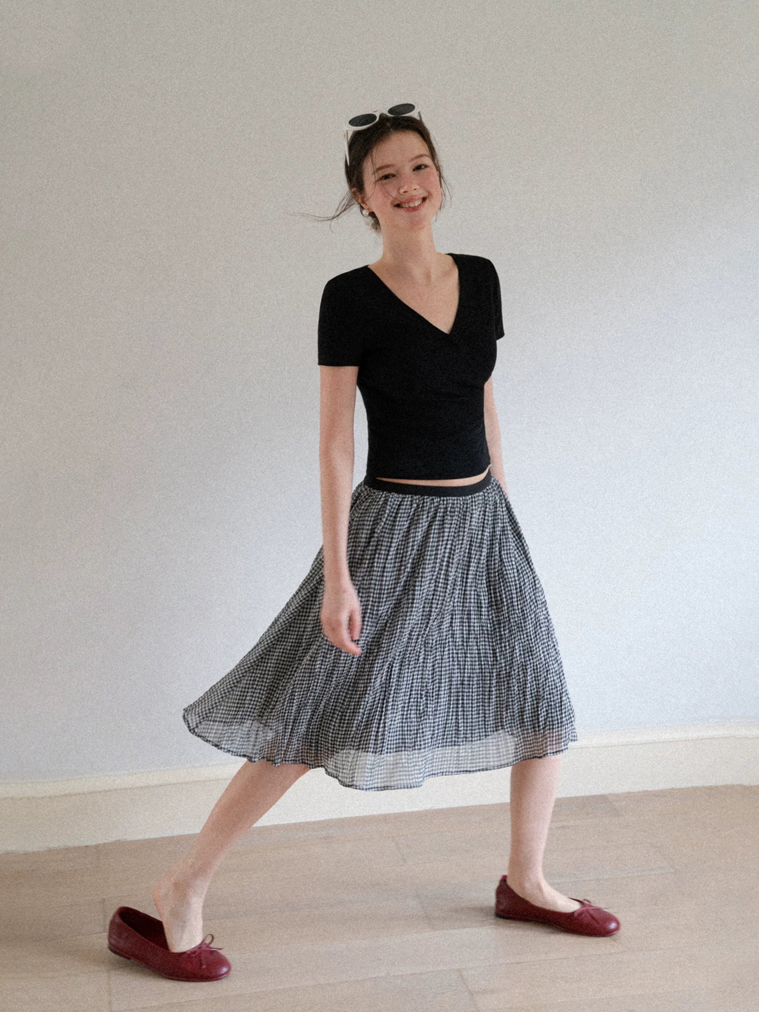 EGGKA black white plaid pleated A-line umbrella skirt medium