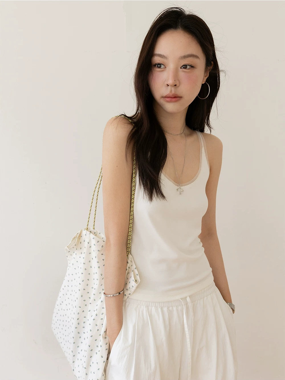 Round Neck Fitted Camisole